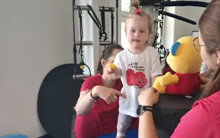 Dva roky plné boja a úsmevu. Sárka potrebuje pravidelné terapie.