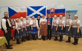 Pomôžte našim ľudovým piesňam zaznieť v Edinburghu 🎶🇸🇰