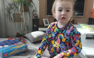 Pomôžme bojovníčke Mii jej v tichom boji so vzácnym ODLURO a Westovým syndrómom