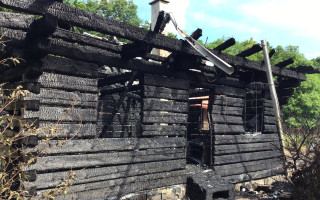 Stano s rodinou: Zhorel nám dom. Pomôžte nám opäť bývať.