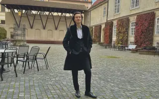 Podporte Attilu v štúdiu vysokej školy v Londýne
