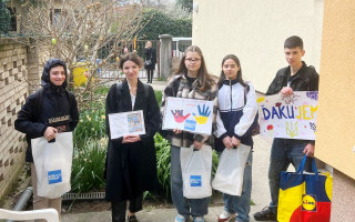 Pomôžte zachrániť žiakov a učiteľov Ukrajinskej školy v evakuácii pre odídencov