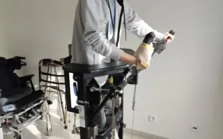 Pomôžme Marekovi postaviť sa na nohy