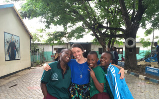 Pomôžte mladým v Tanzánii kvalitne sa vzdelávať