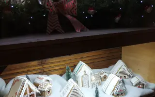 Pomôžte nám vytvoriť medovníkovú dedinku aj tento rok