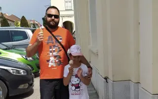 Pomôžme Miuške pokračovať v terapiách, ktoré jej menia život