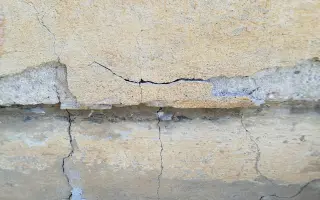 Pomôžte Márii a Janke zachrániť ich dom, ktorý je v havarijnom stave