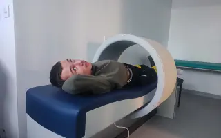 Po ťažkom úraze sa učil žiť odznova. Alex potrebuje našu pomoc.