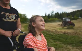 Pomôžme Lenke pokračovať v jej boji za lepší život