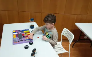 Pomôžme Tadeáškovi s autizmom pokračovať vo vzdelávaní