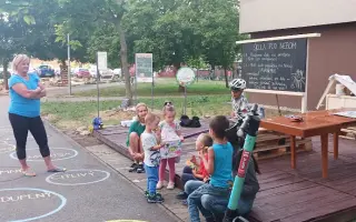 Pomôžte vytvoriť zmyslovú záhradu, kde rastú deti aj vzťahy.