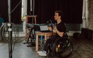 Pomôžme Krištofovi zaobstarať nový invalidný vozík