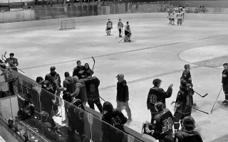 Pomôžme zachrániť juniorský hokej v Prievidzi a dať chlapcom šancu pokračovať