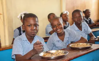 Barborkin sen pokračuje: Darujme deťom na Haiti školské jedlo počas hladomoru