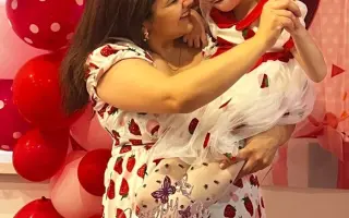 Osemročné kučeravé dievčatko Miška potrebuje našu pomoc