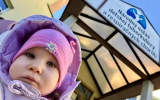 Pomôžme malej Letícii znovu sa nadýchnuť života