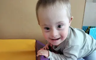 Jonáško s Downovým syndrómom chce dobehnúť svojich rovesníkov