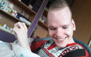 Pomôžme Rudkovi a jeho rodičom zabezpečiť špeciálne upravené auto