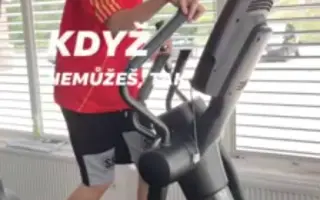 Pomôžme Denisovi pokračovať v rehabilitáciách