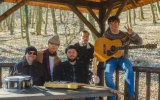 Podporte nahranie debutového albumu folk-rockovej skupiny Rustic Revue