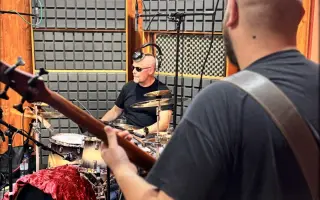 Podporte nahranie debutového albumu folk-rockovej skupiny Rustic Revue