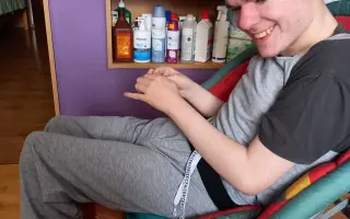 Pomôžme Rudkovi a jeho rodičom zabezpečiť špeciálne upravené auto
