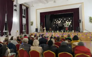 Podporte Attilu v štúdiu vysokej školy v Londýne