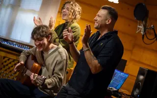 FAYE| Nech ticho rozpráva: podpora na nový singel Ticho plné slov