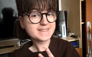 Úkaz Tomáš s desivou diagnózou SMA - prispejme mu na polohovací vozík
