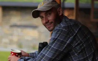 WALDO STÁLE POMÁHA