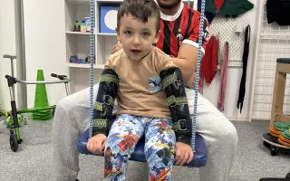 Pomôžme Adamkovi so spastickou kvadruparézou