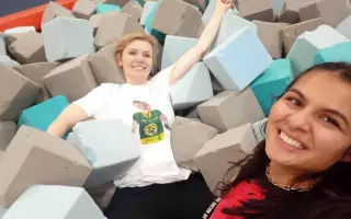 Podporme Oxanu na ceste z detského domova do Austrálie