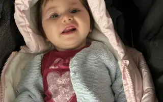 Emily bojovala o život, pomôžme jej znovu sa učiť žiť