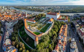 Slovensko, krajina príbehov – podporte obrazovú knihu príbehov, legiend a poézie