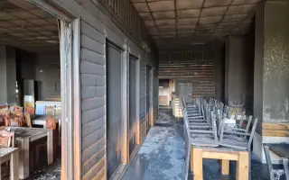 Pomôžte nám obnoviť vyhorenú chatu Lodiar pri Počúvadlianskom jazere