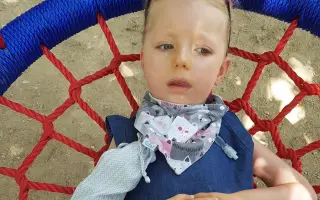 Dajme očiam silu hovoriť: Pomôžme s kúpou komunikačného počítača pre Soničku