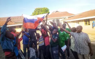 Domov, láska, zodpovednosť - cesta detí z ulíc Nairobi Domov, láska, zodpovednosť - cesta detí z ulíc Nairobi