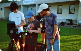 TSWILE.FILM |  Pomôžte dokončiť nezávislý film mladých tvorcov.