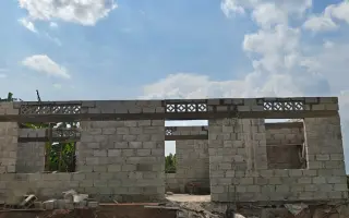 Pomohli ste vybudovať školskú kuchyňu pre deti v Ugande