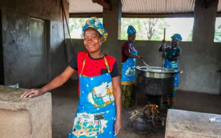 22€ ZMENÍ OSUD: darujte jedlo a vzdelanie počas celého školského roka
