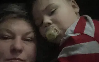 Pomôžme mame a malému Adamkovi s autizmom