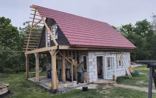 Vytvorte teplo domova. Pomôžte dokončiť rodinný dom.