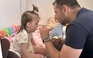 Pomôžme Emke urobiť krok vpred