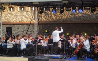Podporte Ukrajinský Inštitút- priesečník kultúry, umenia a občianskeho aktivizmu