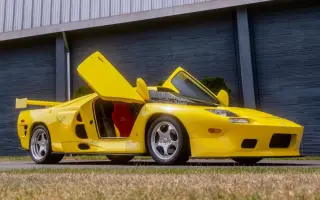 DOUBLE RED CARS MUSEUM | Dostaňme Cizeta Moroder / Vector SRV8 na Slovensko!