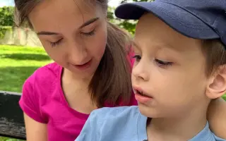 Podporte letný tábor s behaviorálnymi intervenciami pre deti s autizmom
