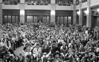 Oslava 17. novembra musí znova patriť ľuďom. Pomôžte nám.