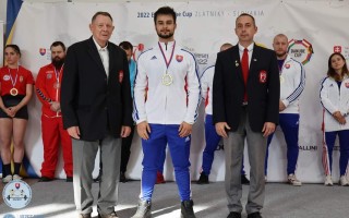 Podporte Michala v reprezentácii SR v powerliftingu na medzinárodných súťažiach