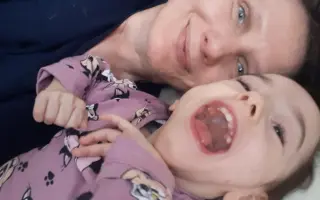 Pomôžme samoživiteľke Aďke dostavať bezbariérový domček pre malú Aničku s DMO