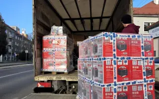 Pokračujeme: generátory a nabíjacie stanice sú pre ukrajinských vojakov kľúčové